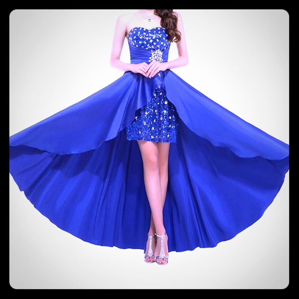 Kimmy’s Fuller House Reunion Dress